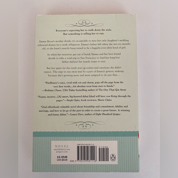 Set of 4 Assorted SoftBack Books by Popular Authors - Great for Any Book Lover - Picture 8 of 11